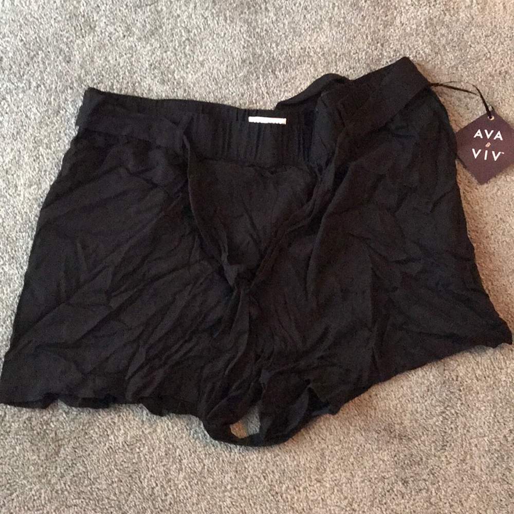 Shorts size 18w NWT